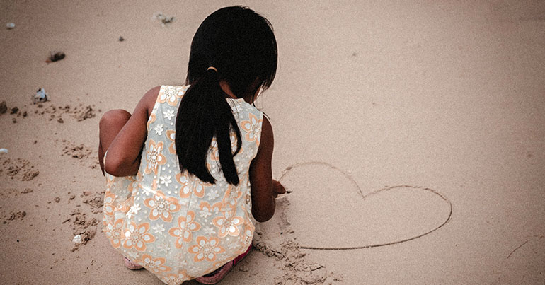 Clínica Dra. Rosa Basto - Psicologia e Hipnoterapia | O seu filho refugia-se em si mesmo evitando o diálogo e isolando-se? Clínica Dra. Rosa Basto - Psicologia e Hipnoterapia | O seu filho refugia-se em si mesmo evitando o diálogo e isolando-se?