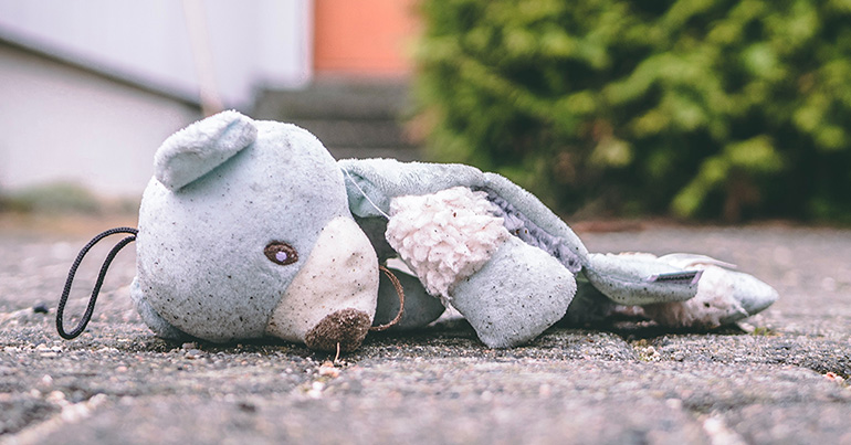 Clínica Dra. Rosa Basto - Psicologia e Hipnoterapia | Abuso sexual infantil: como reparar o irreparável Clínica Dra. Rosa Basto - Psicologia e Hipnoterapia | Abuso sexual infantil: como reparar o irreparável